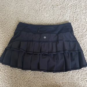 Lululemon pace rival skirt (size 6)